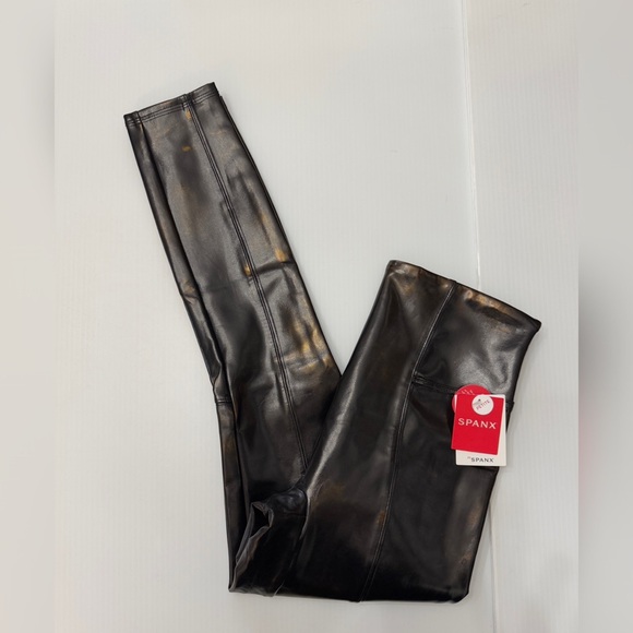 Spanx NWT Faux Leather Patent Leggings - S - Picture 1 of 15
